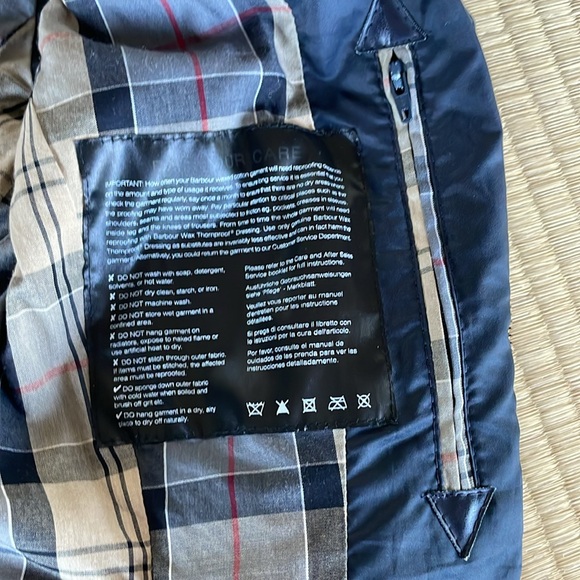 Barbour Ladies Jacket - Picture 6 of 10